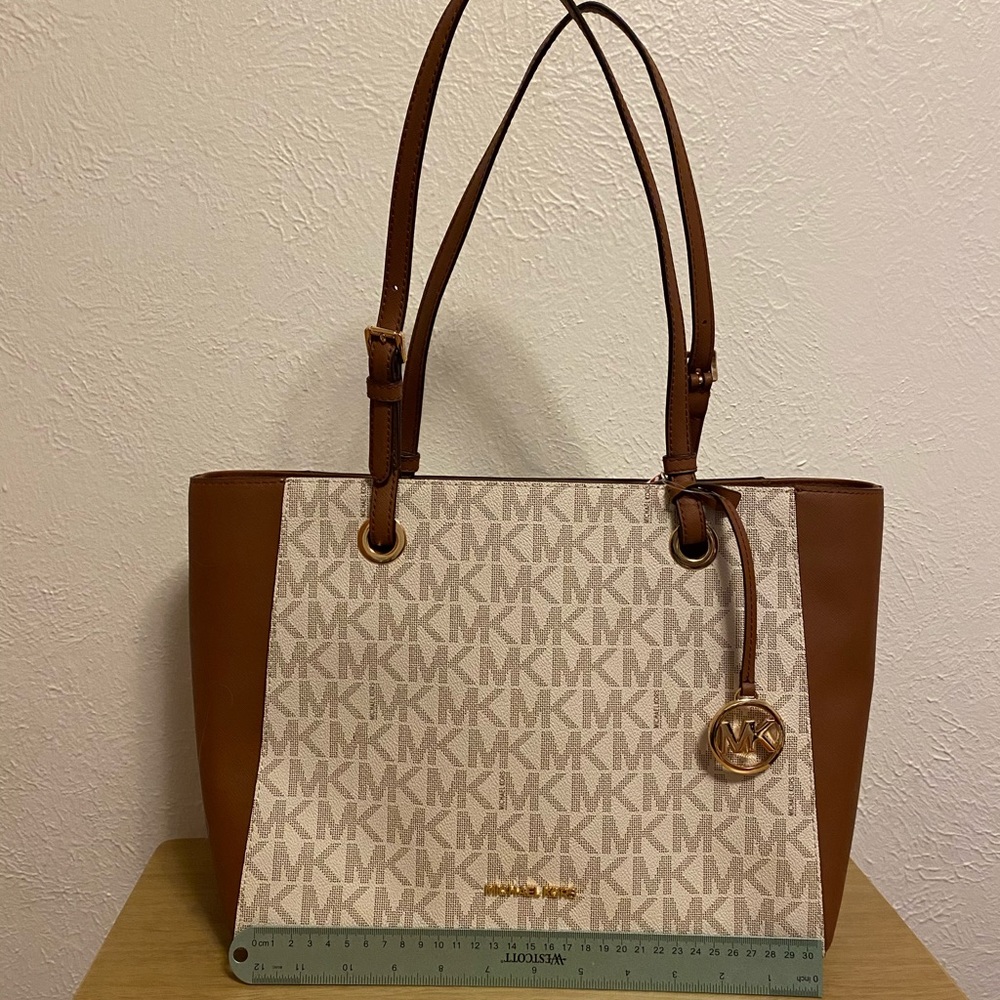 Michael kors walsh tote
